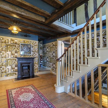 Huge Deluxe 600 Year Old Essex Manor, Hot Tub, Cinema Room, Sky Tv Саффрон-Уолден Экстерьер фото