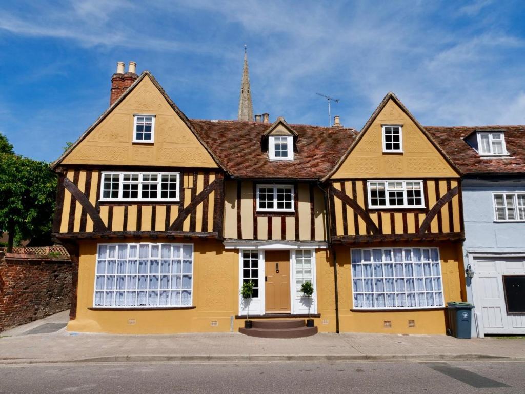 Huge Deluxe 600 Year Old Essex Manor, Hot Tub, Cinema Room, Sky Tv Саффрон-Уолден Экстерьер фото
