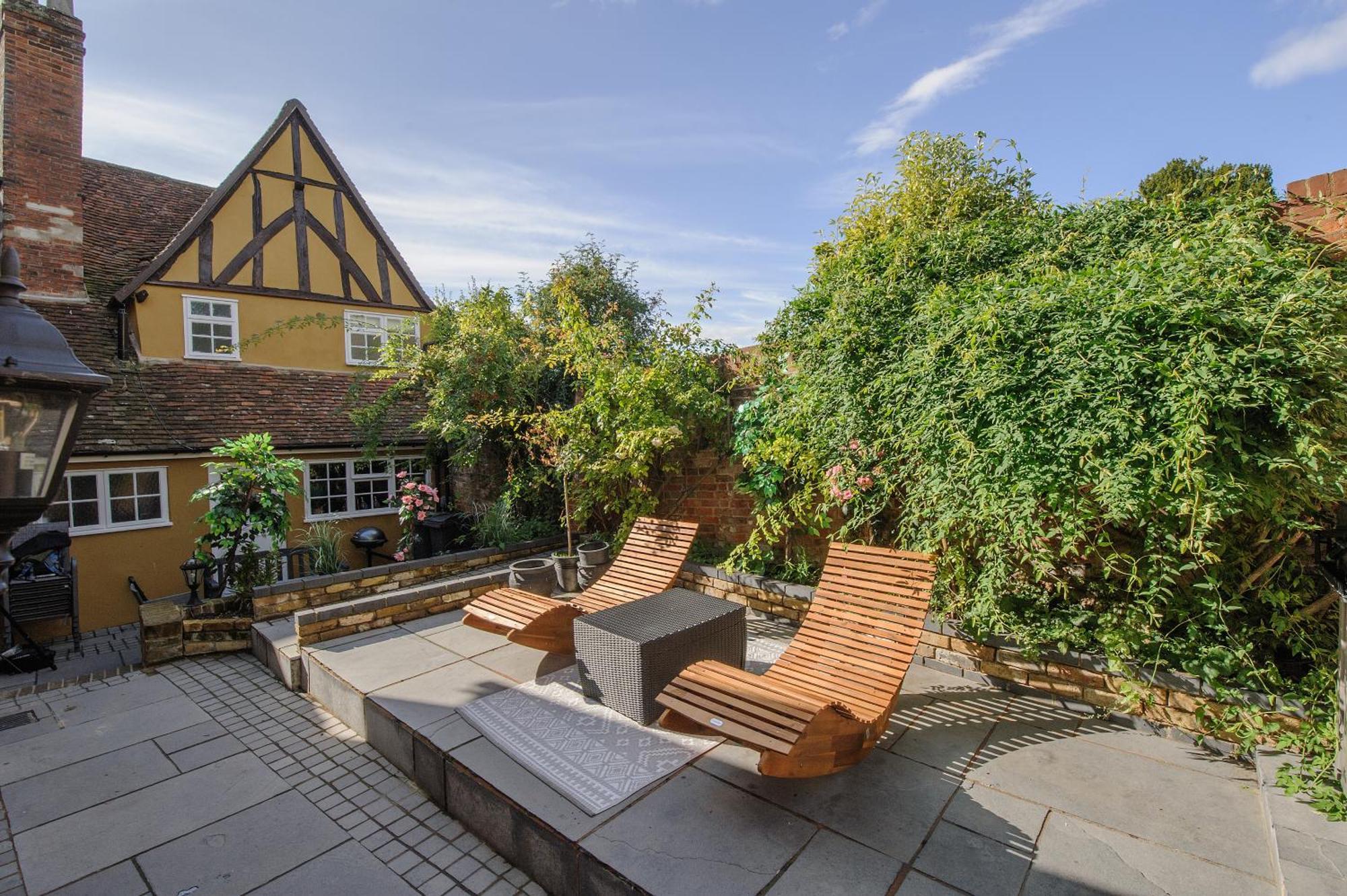 Huge Deluxe 600 Year Old Essex Manor, Hot Tub, Cinema Room, Sky Tv Саффрон-Уолден Экстерьер фото