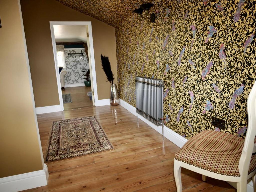 Huge Deluxe 600 Year Old Essex Manor, Hot Tub, Cinema Room, Sky Tv Саффрон-Уолден Экстерьер фото