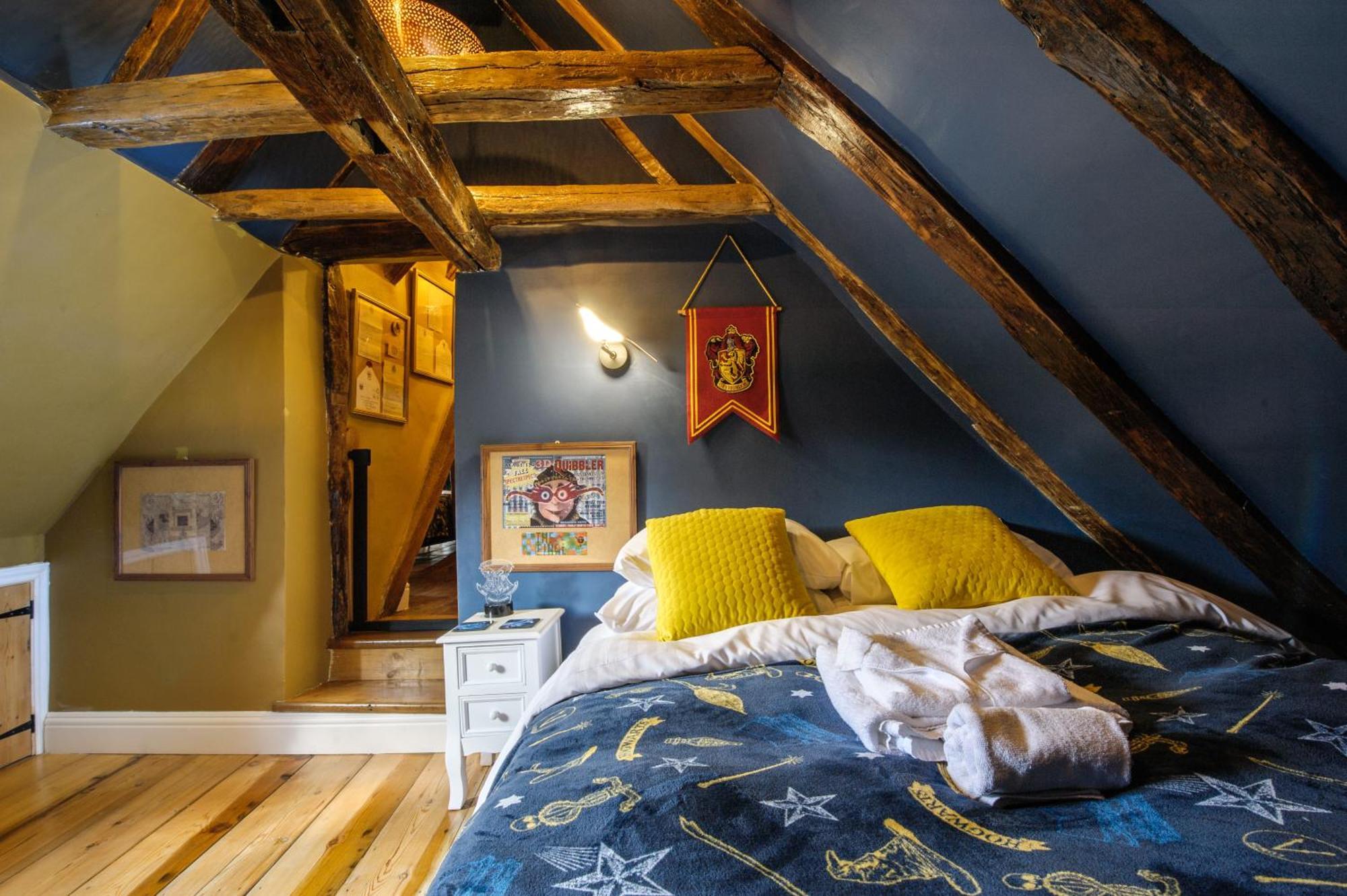 Huge Deluxe 600 Year Old Essex Manor, Hot Tub, Cinema Room, Sky Tv Саффрон-Уолден Экстерьер фото